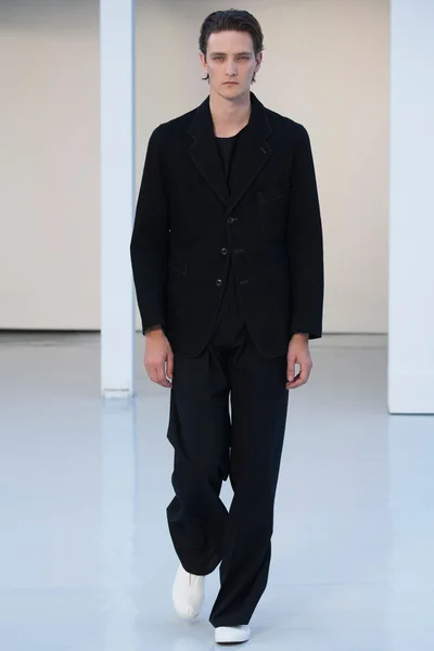 Look 23